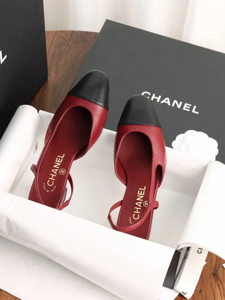 Chanel Бордовые туфли-слингбэки с чёрным мысом