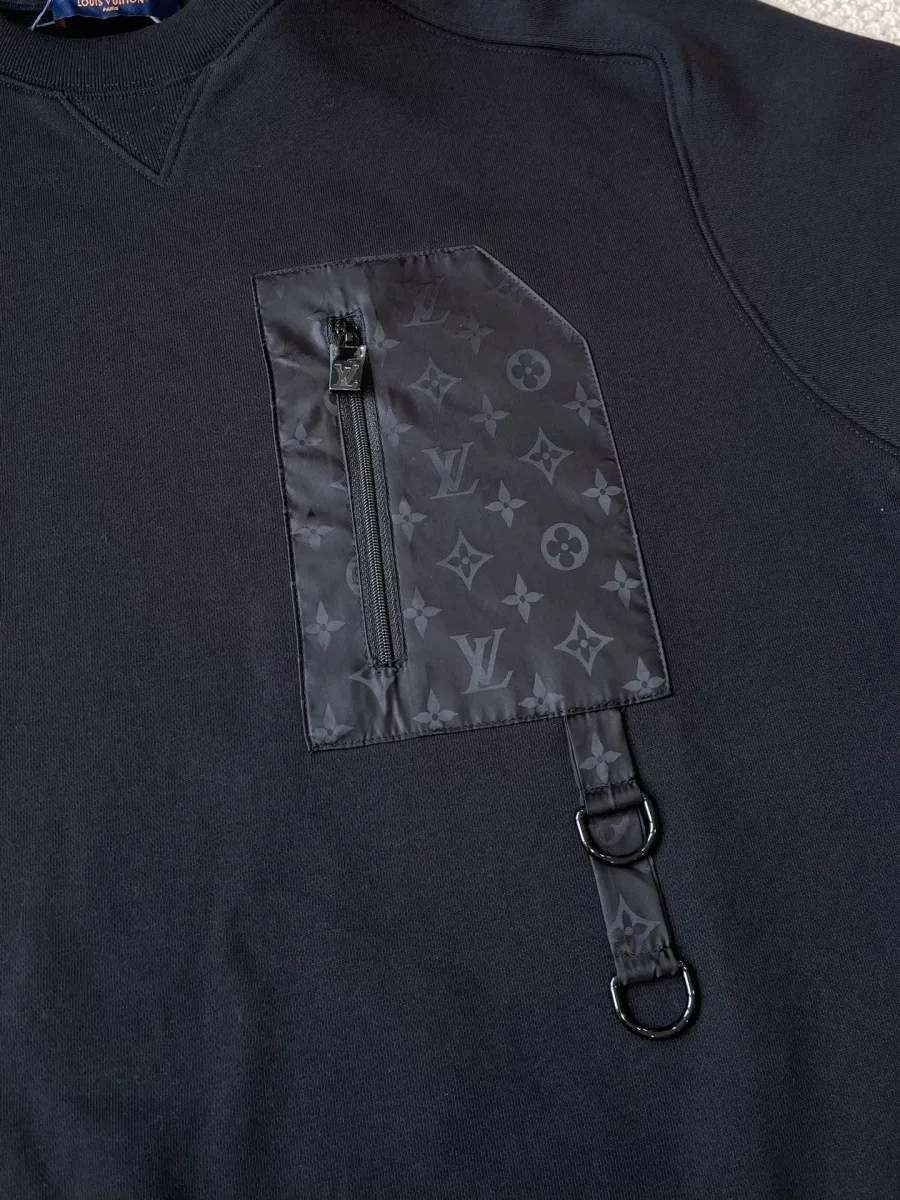 Нагрудный карман на молнии с узором Monogram и тесьмой с D-образными кольцами
