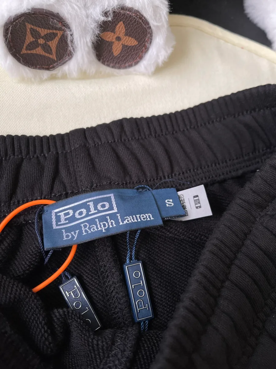 Внутренняя бирка Polo by Ralph Lauren на эластичном поясе