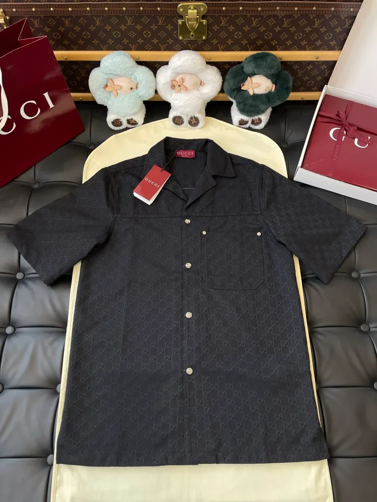 Gucci Чёрная рубашка с коротким рукавом и жаккардовым узором GG