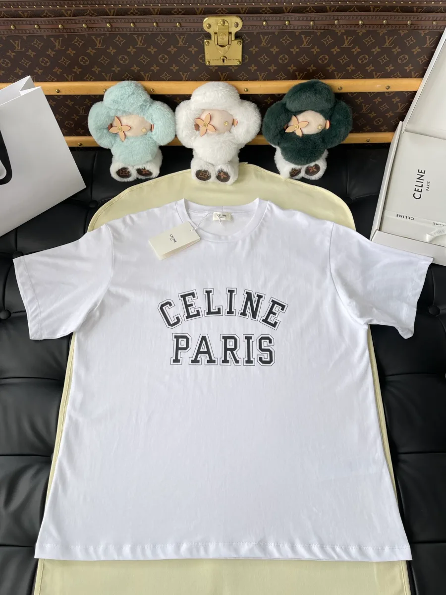 Белая мужская футболка Celine с принтом на груди, вид спереди