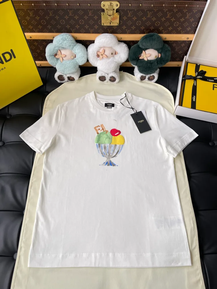 Fendi Белая футболка с вышивкой в виде мороженого