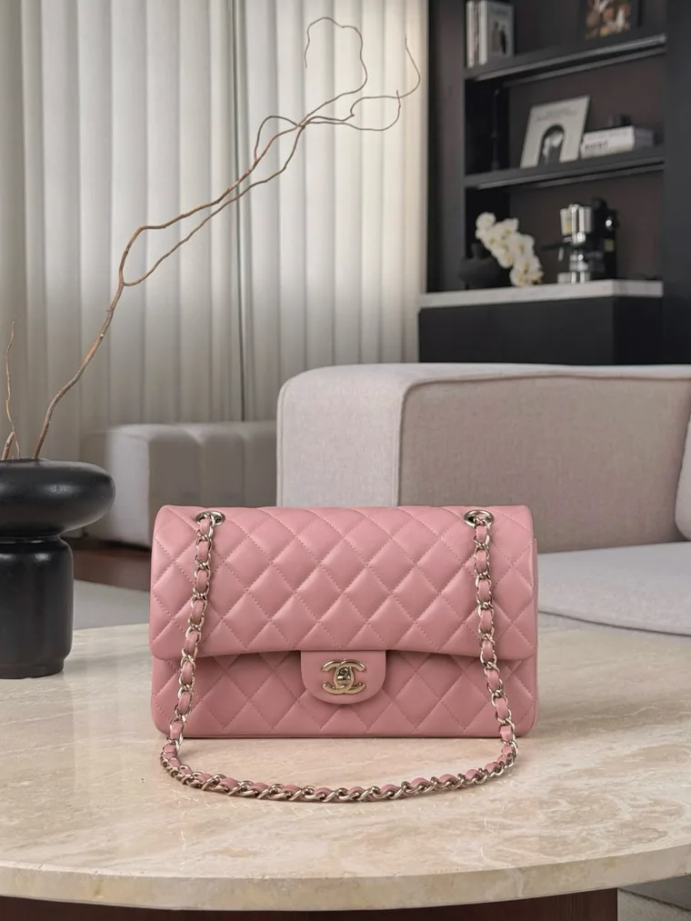 Chanel Розовая сумка Classic Flap 25