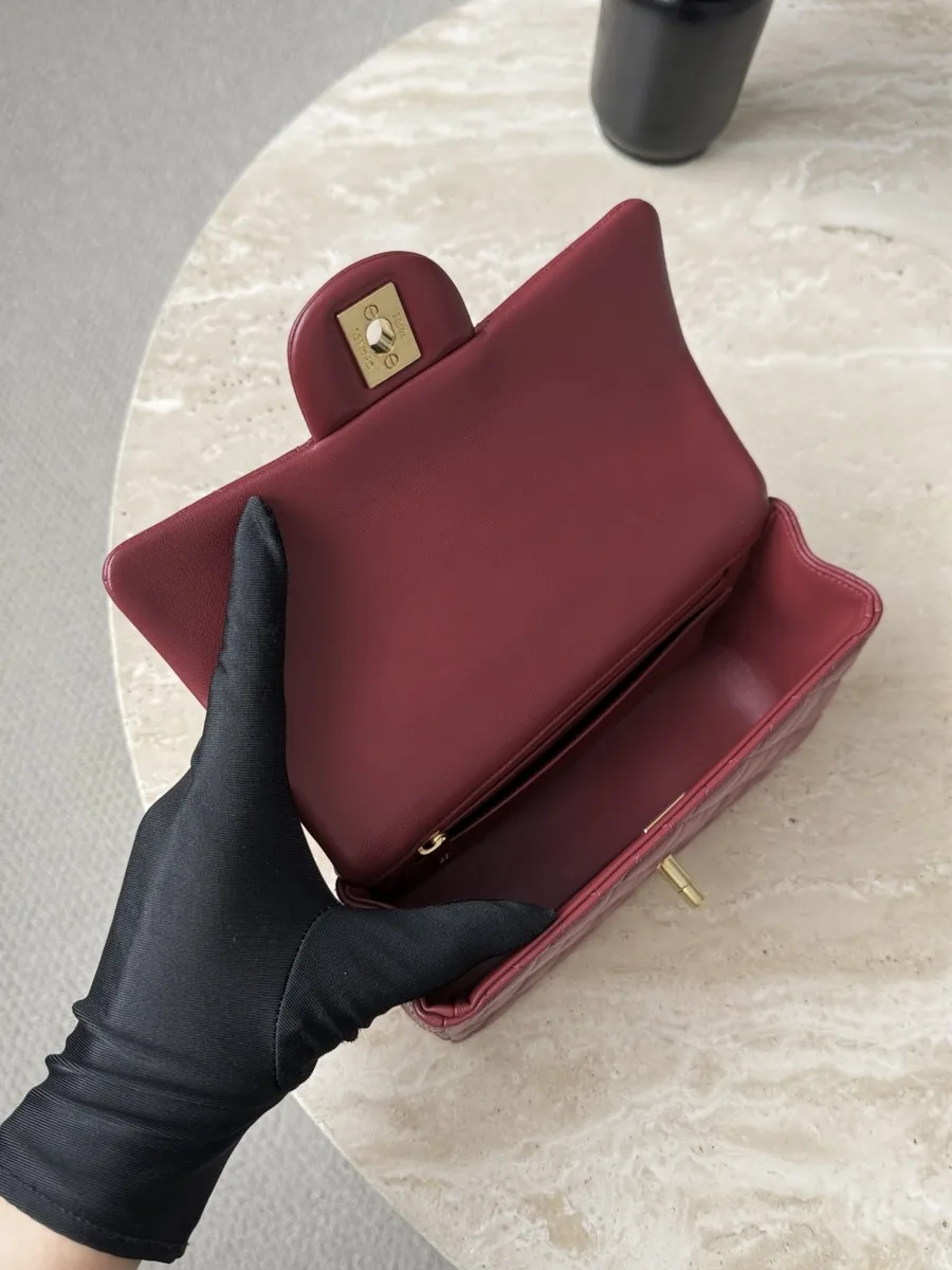 Бордовая сумка Chanel Mini Handle Bag с открытым клапаном