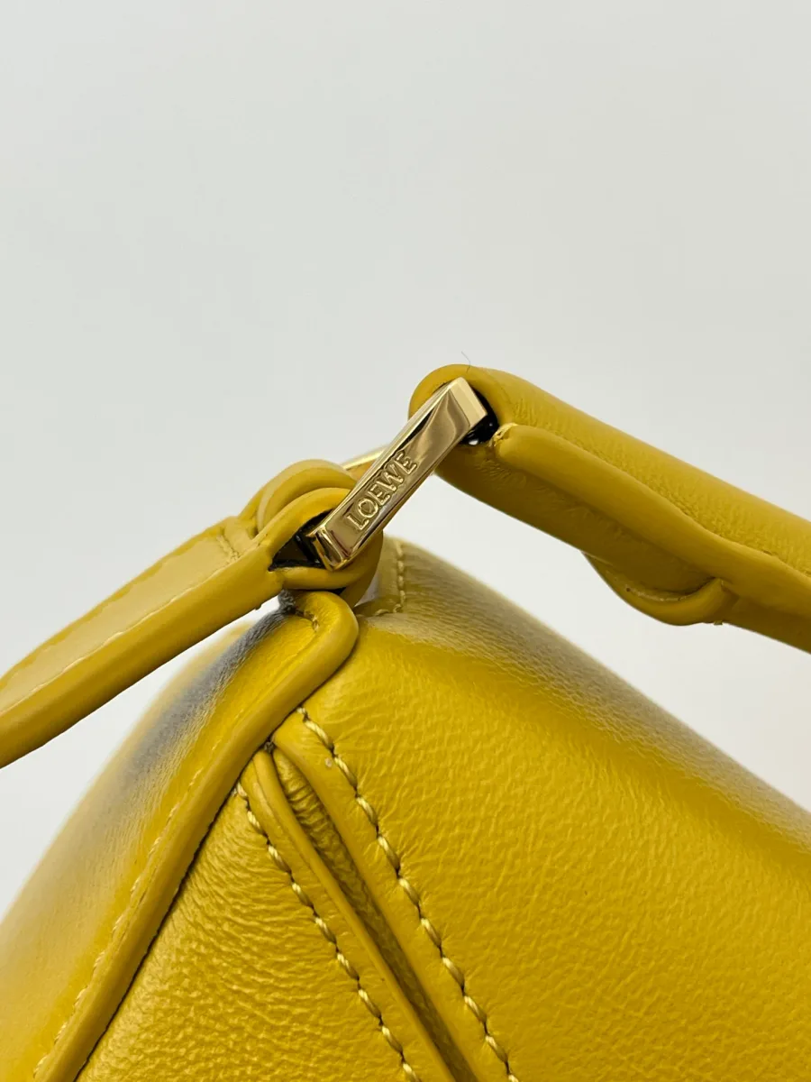 Металлическое крепление плечевого ремня с гравировкой Loewe, деталь фурнитуры