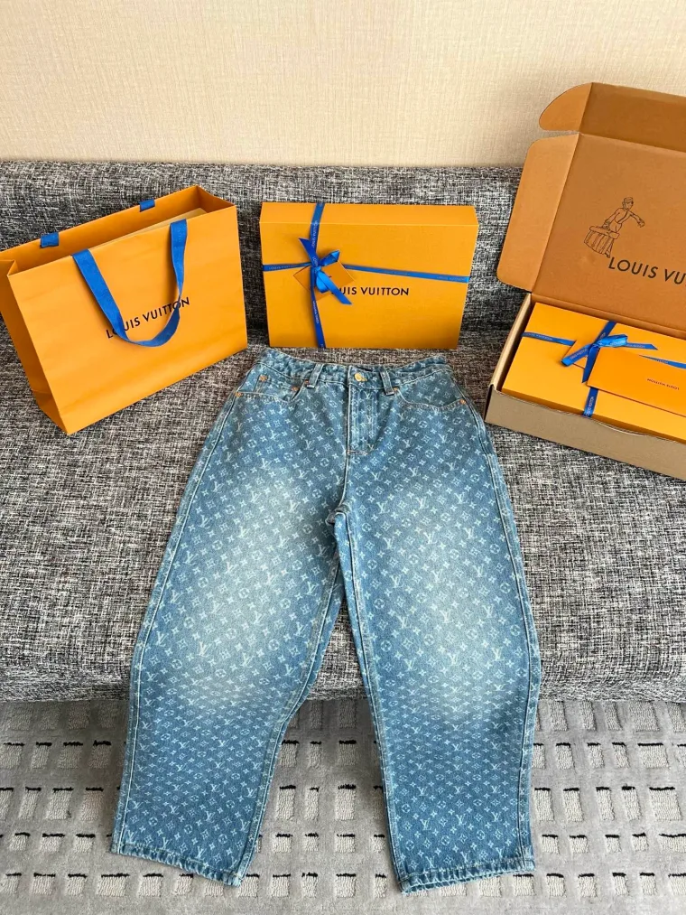 Louis Vuitton Голубые джинсы с узором Monogram