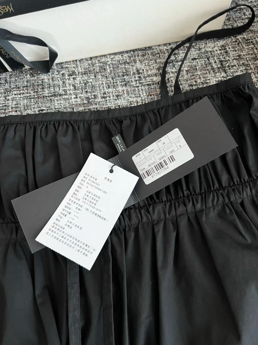 Навесные ярлыки и бирка Saint Laurent