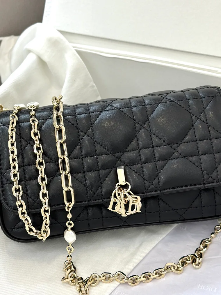 Dior Черная сумка WOC с узором Cannage