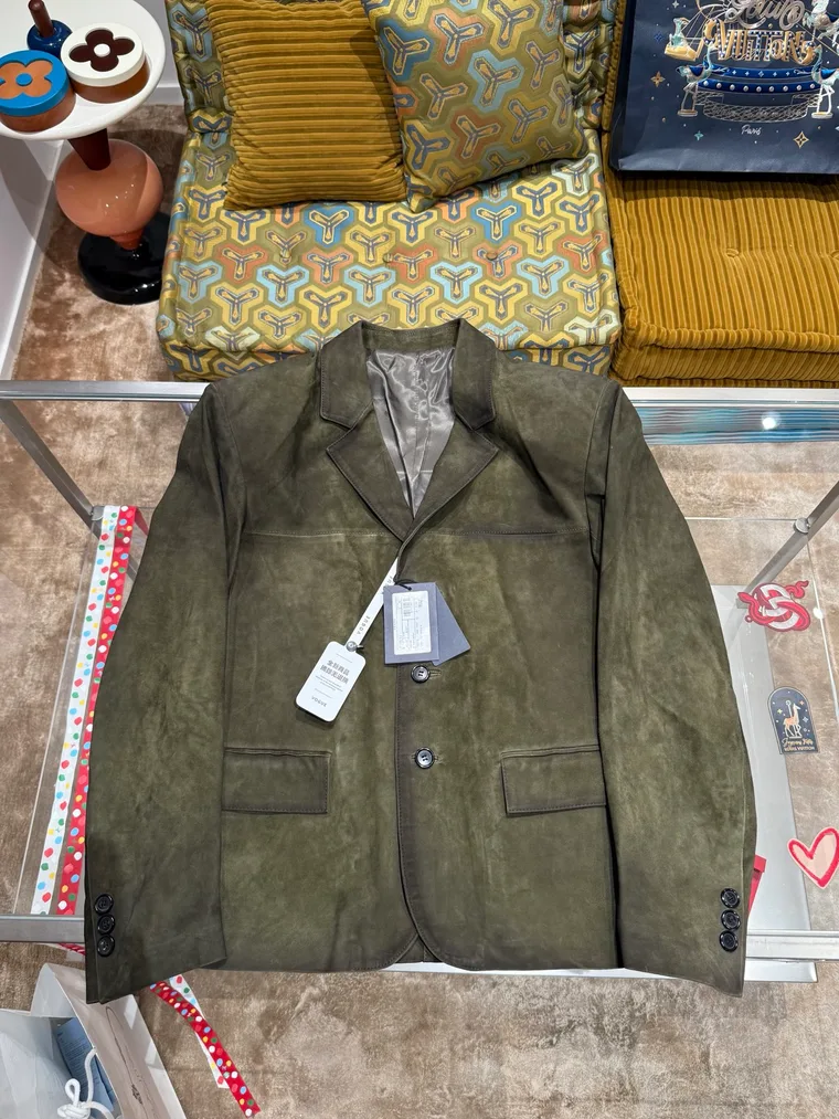 Prada Куртка