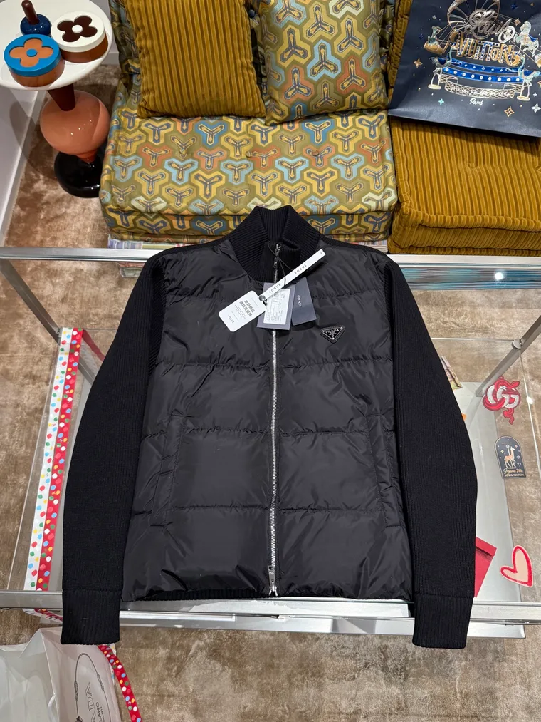 Prada Пуховик