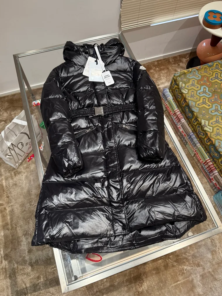 Moncler Пуховик