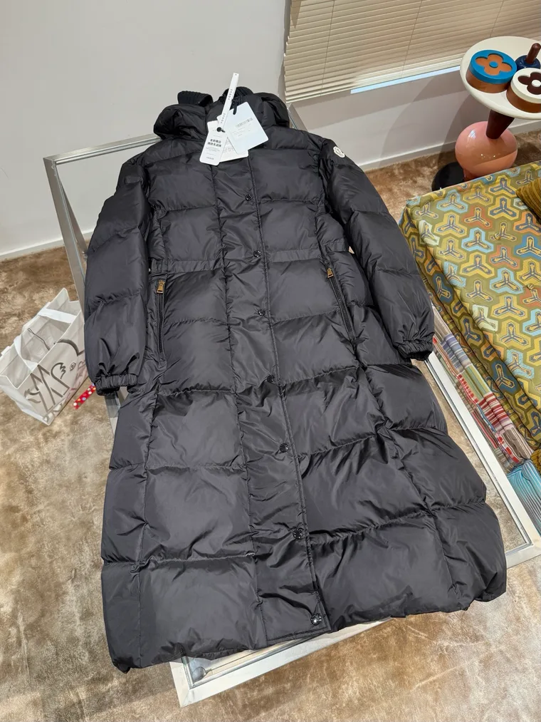 Moncler Пуховик