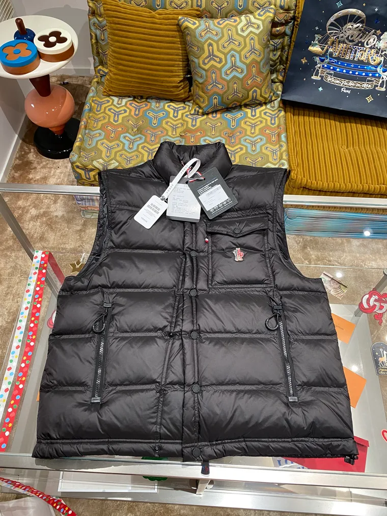 Moncler Жилет