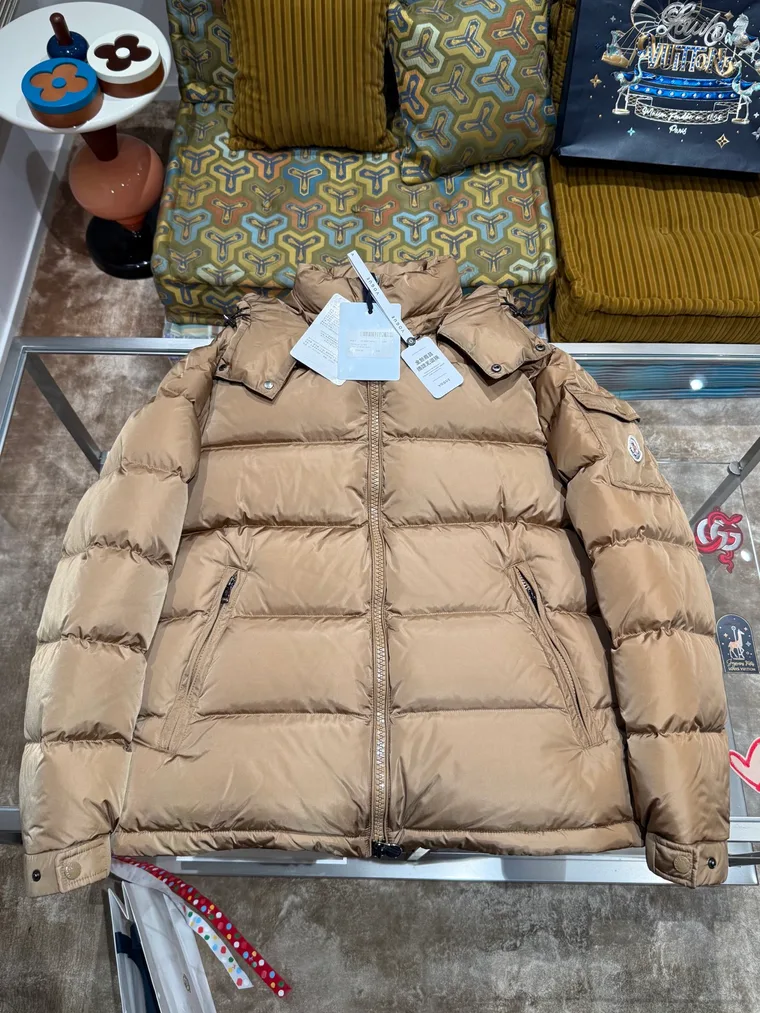 Moncler Пуховик