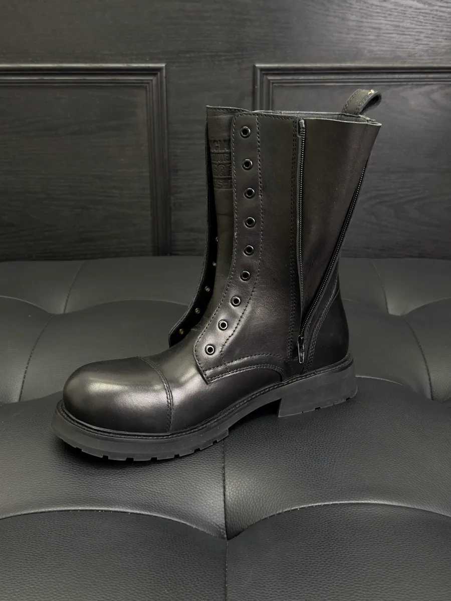 Чёрный кожаный ботинок Balenciaga Trooper с двойной молнией и люверсами, вид сбоку в профиль