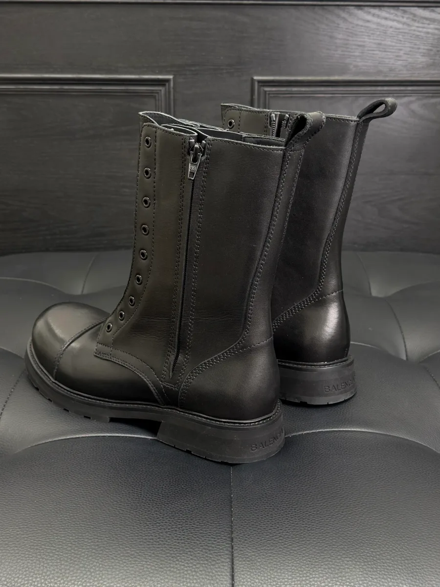 Чёрные высокие ботинки Balenciaga Trooper с молниями на голенище, вид сбоку и сзади
