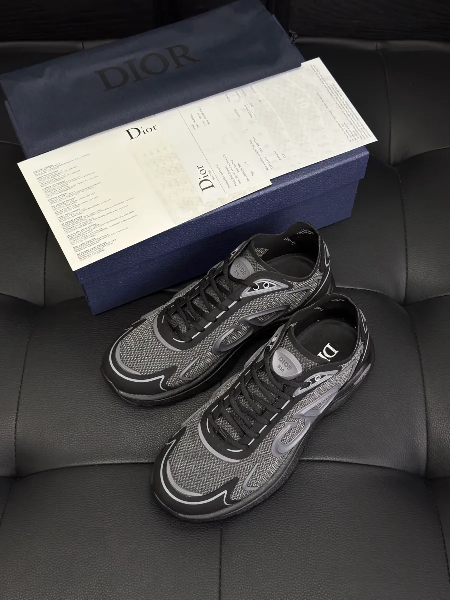 Кроссовки Dior B30 чёрно-серого цвета в комплекте с фирменной коробкой
