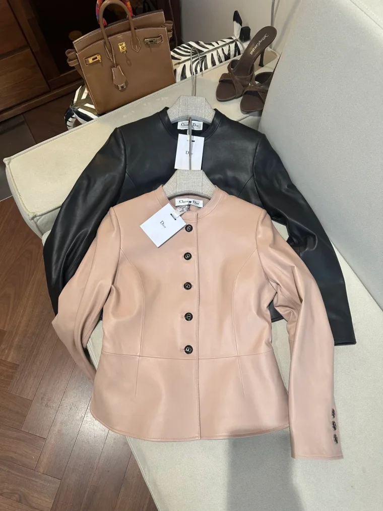 Dior Бежевая куртка из кожи ягнёнка на пуговицах