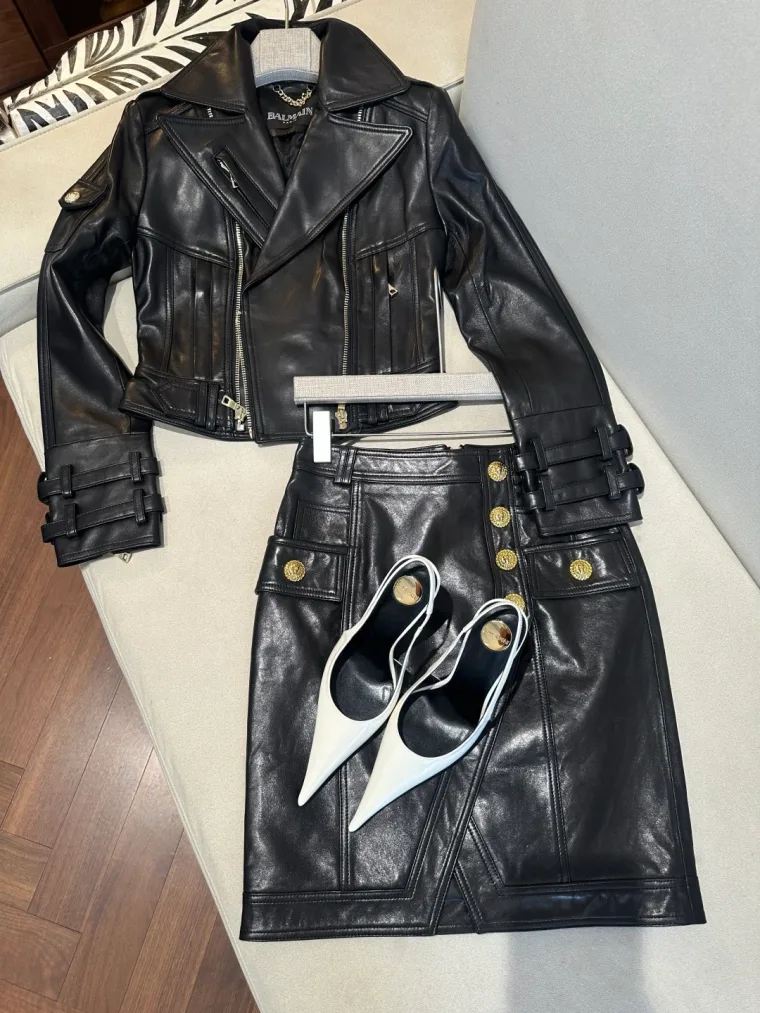 Balmain Чёрный кожаный комплект из косухи и юбки