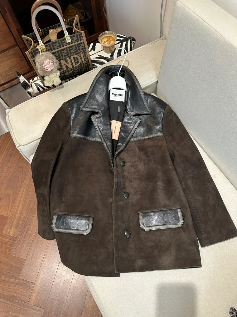 Miu Miu Пальто