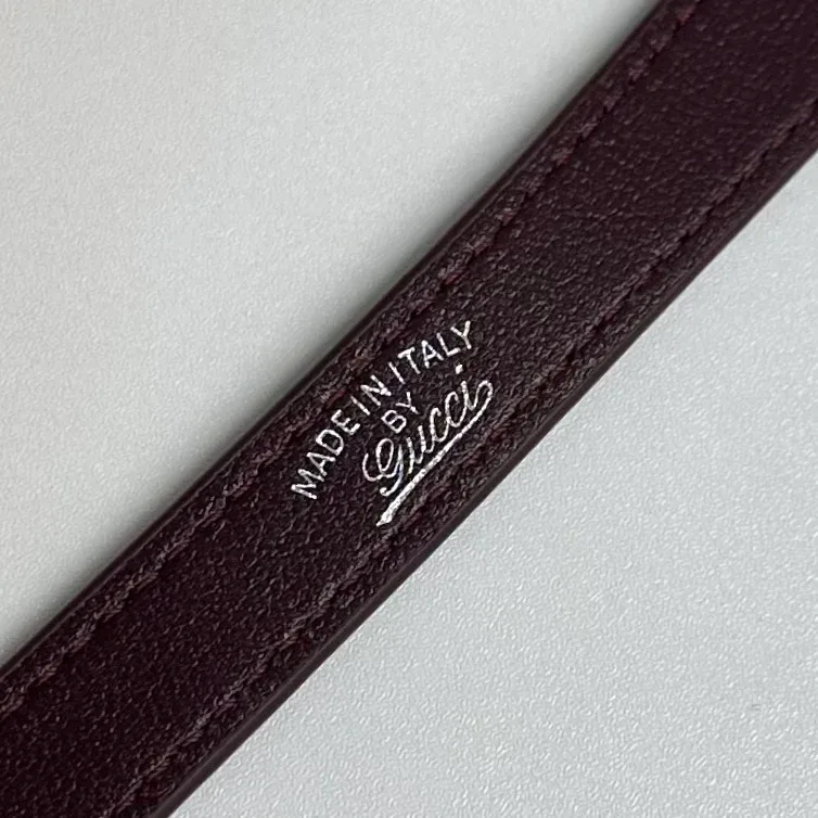 Кожаный ремень с серебристым тиснением Made in Italy by Gucci