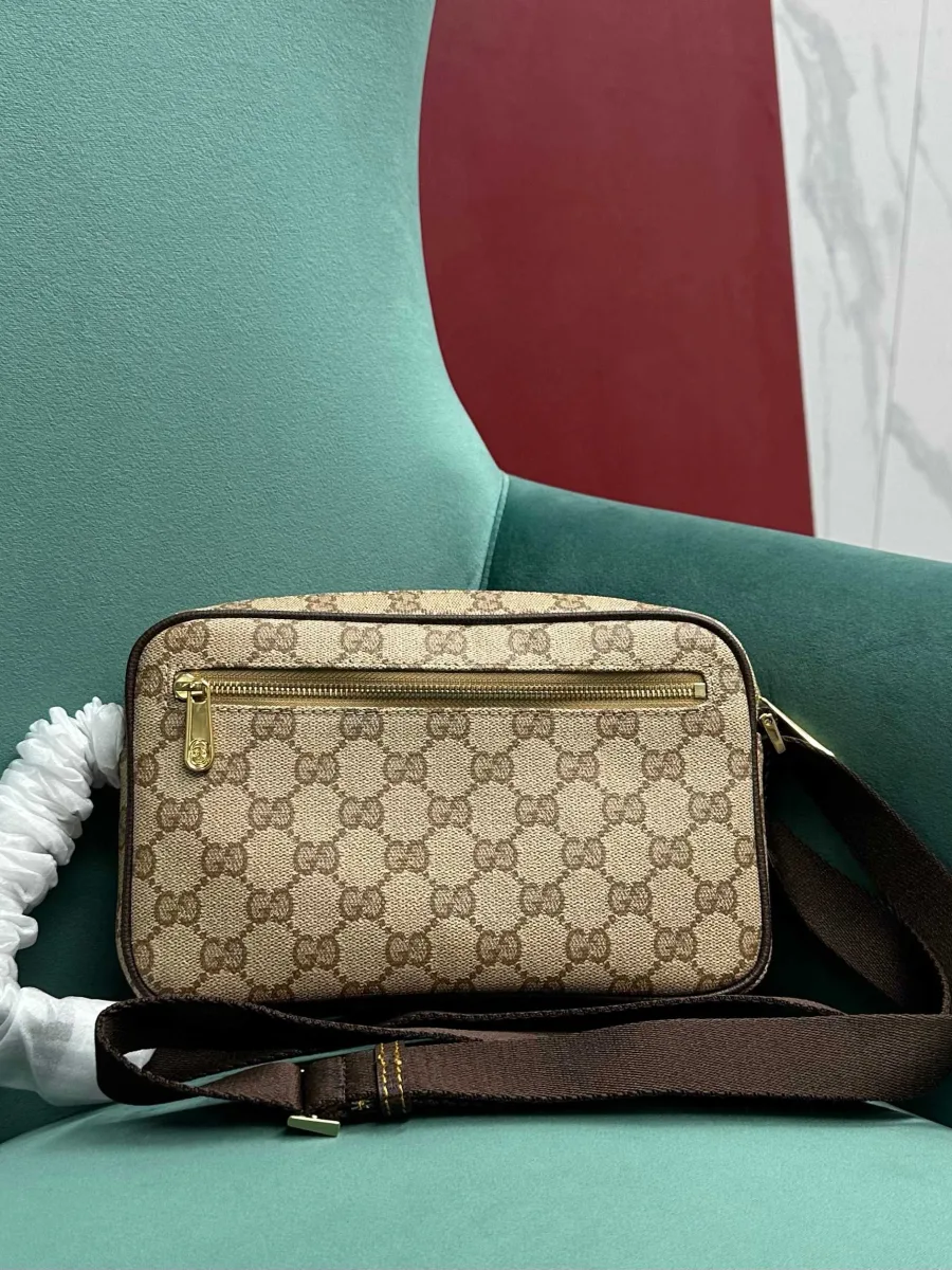 Сумка на плечо Gucci с задним карманом на молнии и длинным ремнем