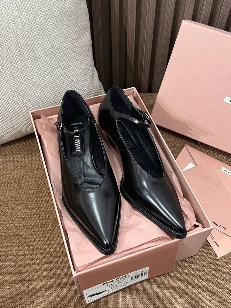Miu Miu Туфли