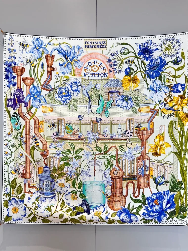 Louis Vuitton Разноцветный шёлковый платок Fontaines Parfumées