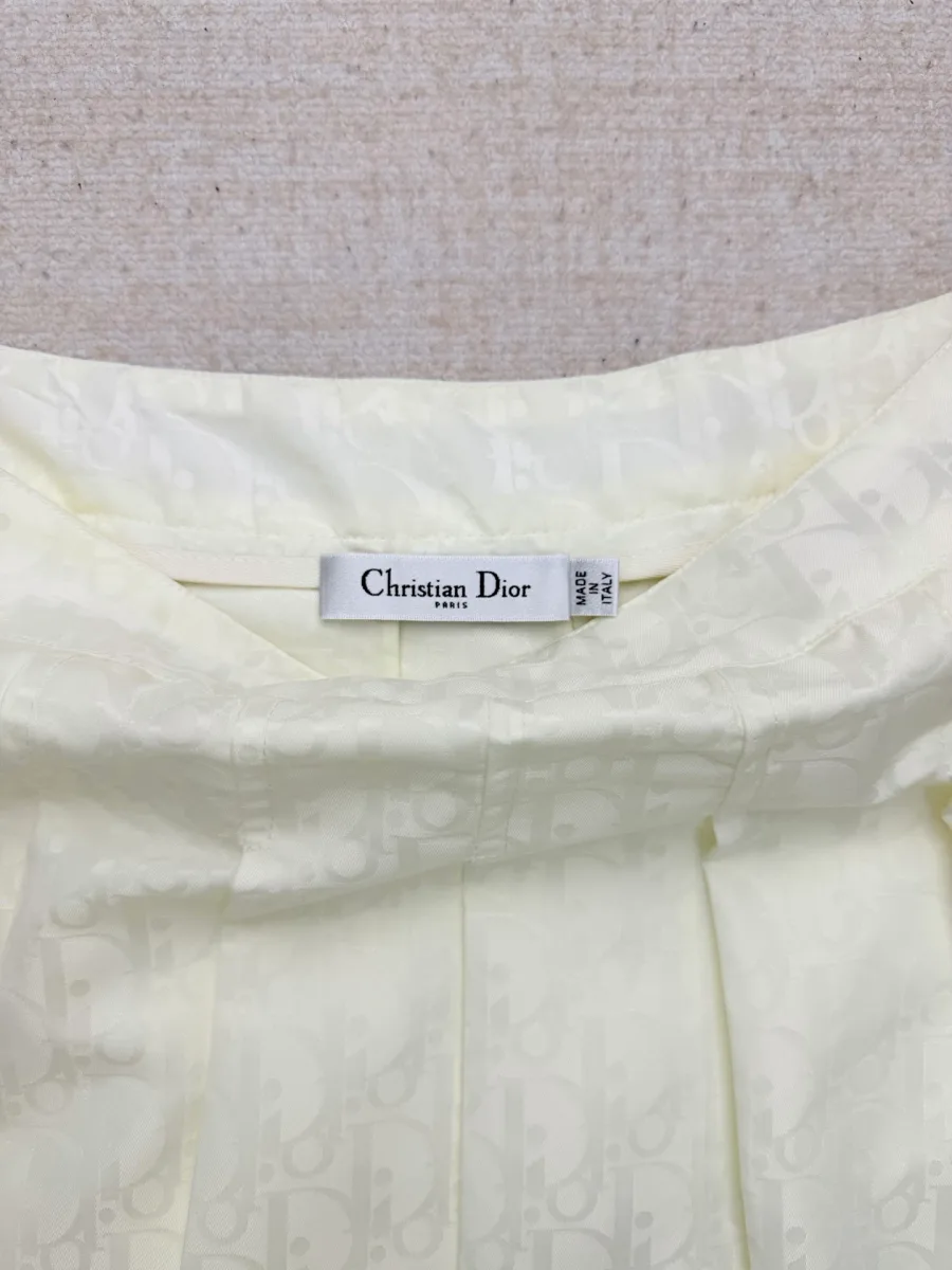 Бирка Christian Dior на внутренней стороне пояса юбки
