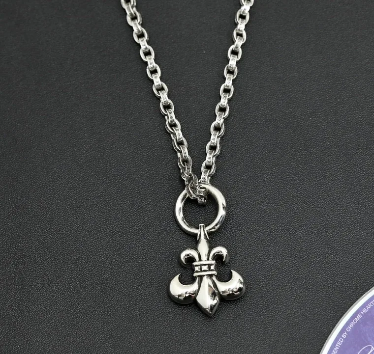 Chrome Hearts Серебристая подвеска с геральдической лилией и кольцом