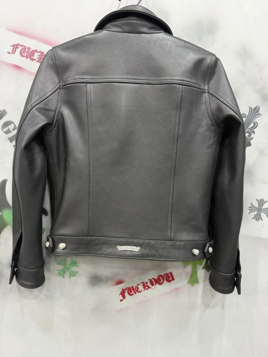 Кожаная куртка Chrome Hearts Type III черного цвета, вид сзади