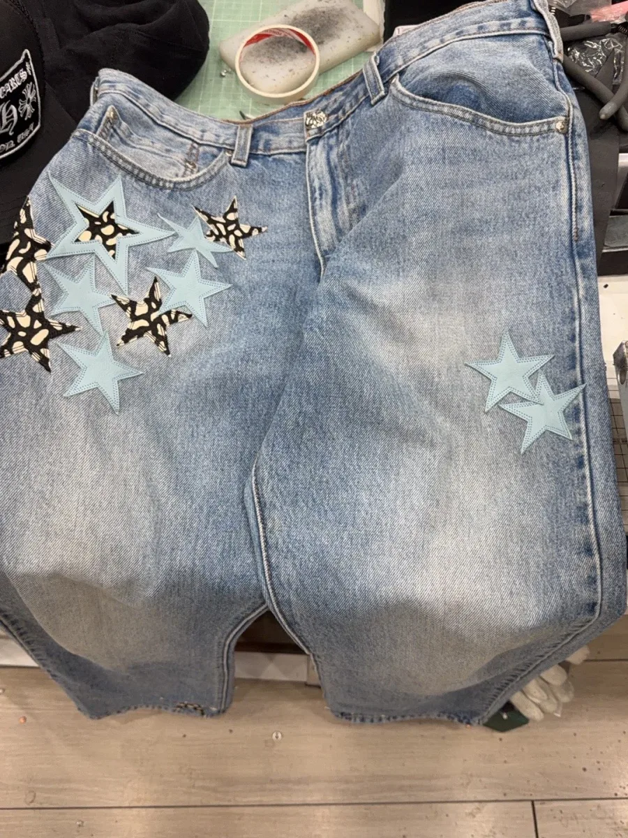 Джинсы Chrome Hearts x Levi's из денима с кожаным декором