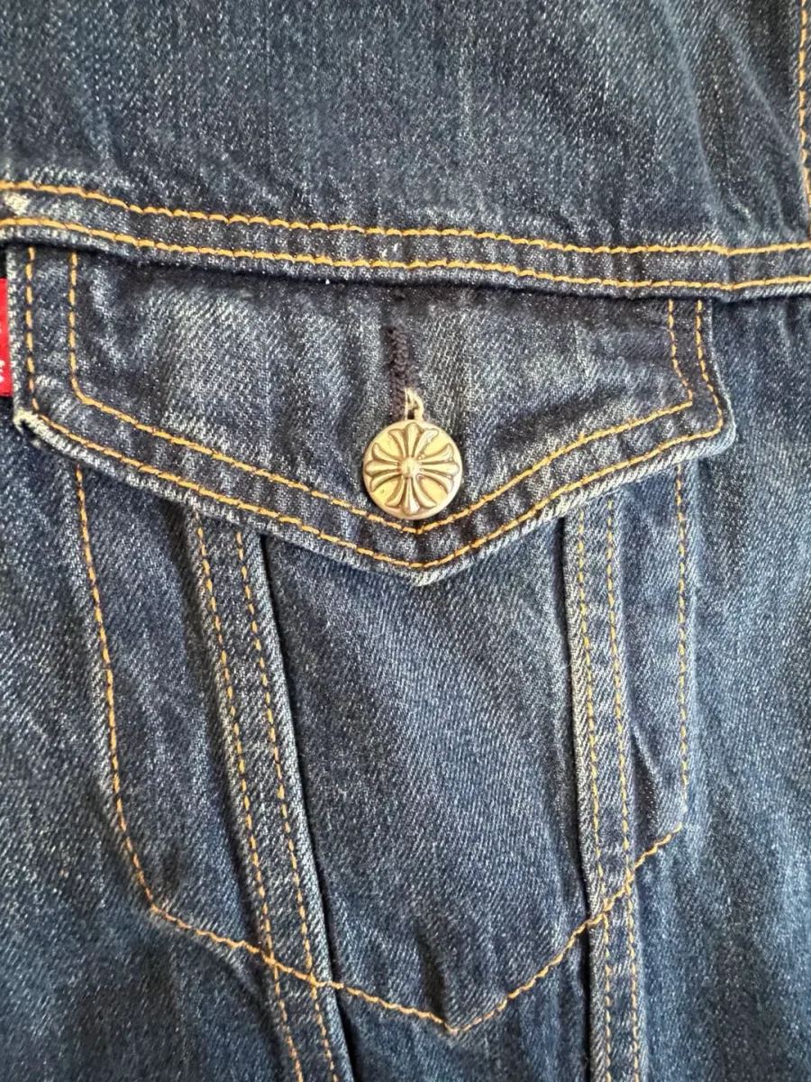 Chrome Hearts x Levi's Джинсовая куртка с кожаными патчами
