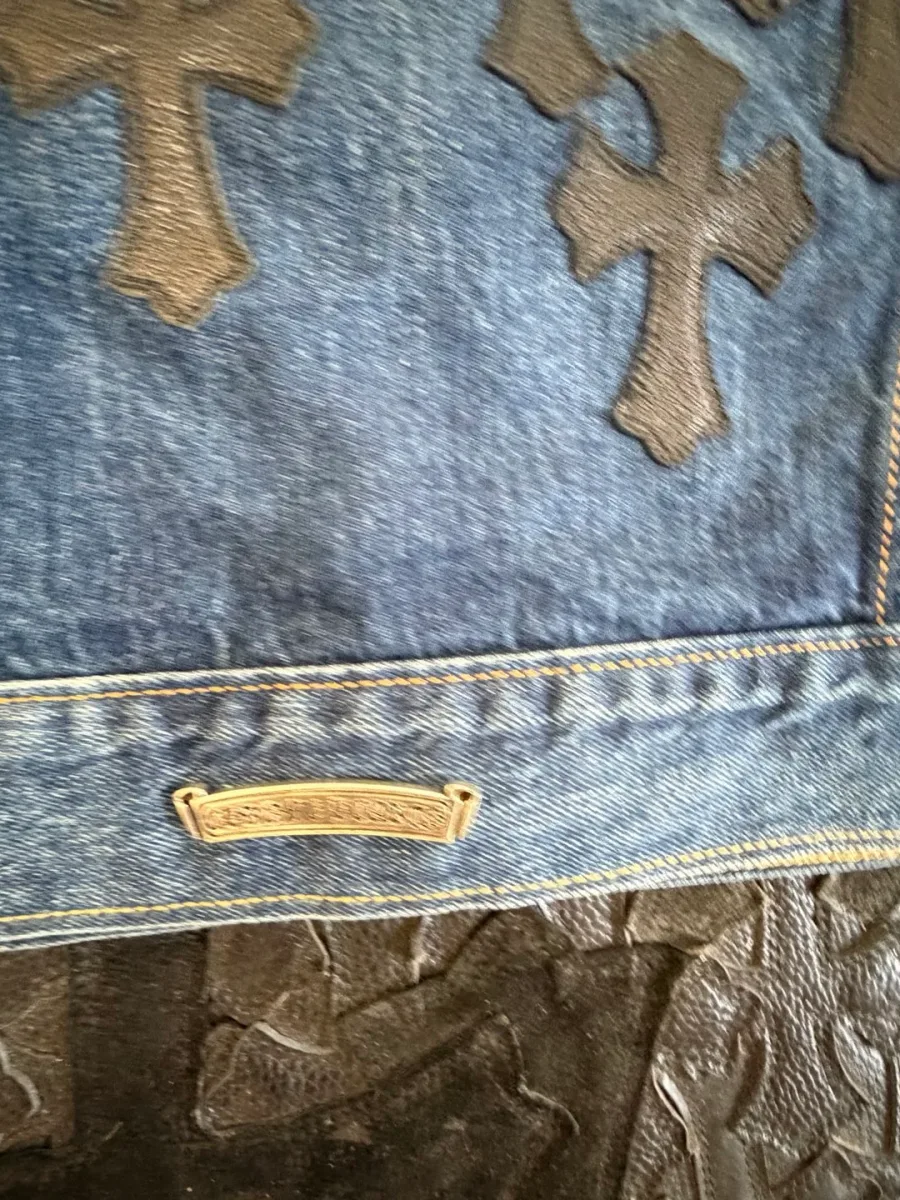 Chrome Hearts x Levi's Джинсовая куртка с кожаными патчами