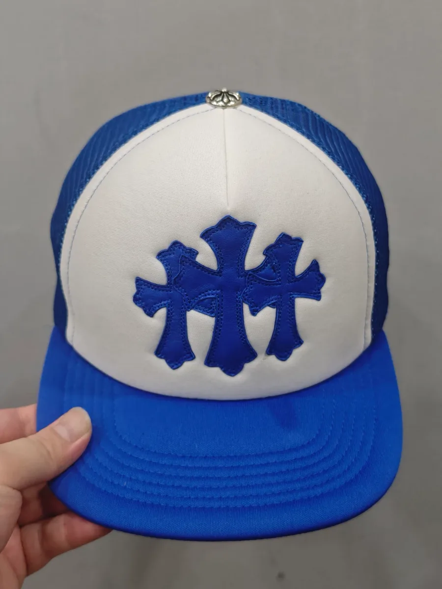 Сине-белая бейсболка Chrome Hearts с кожаными патчами