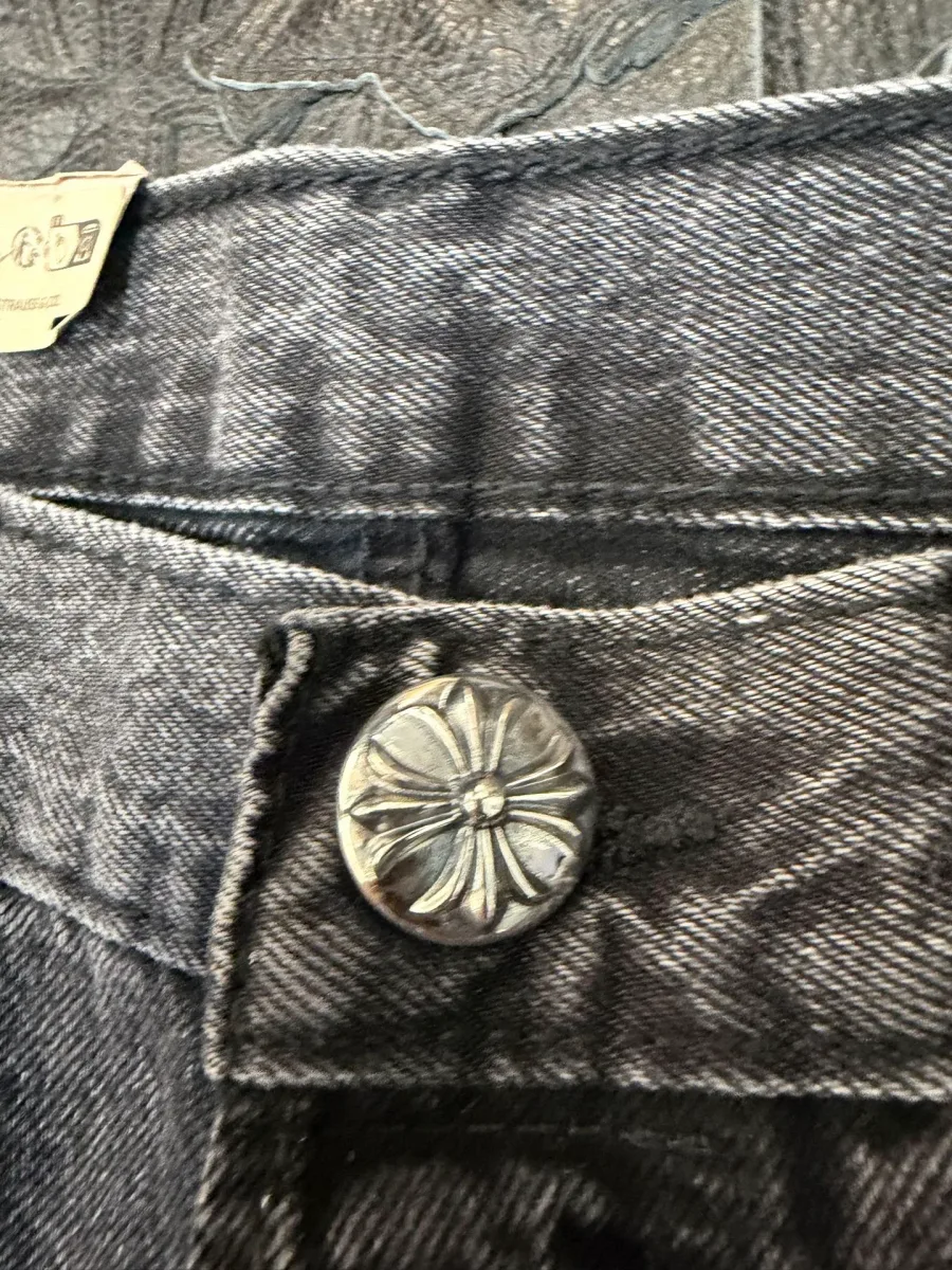 Пояс джинсов с фирменной пуговицей Chrome Hearts
