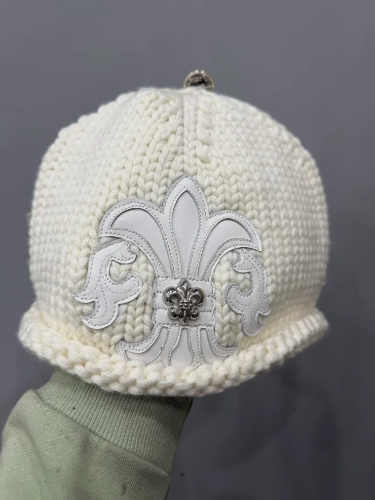 Chrome Hearts Вязаная шапка с кожаной аппликацией