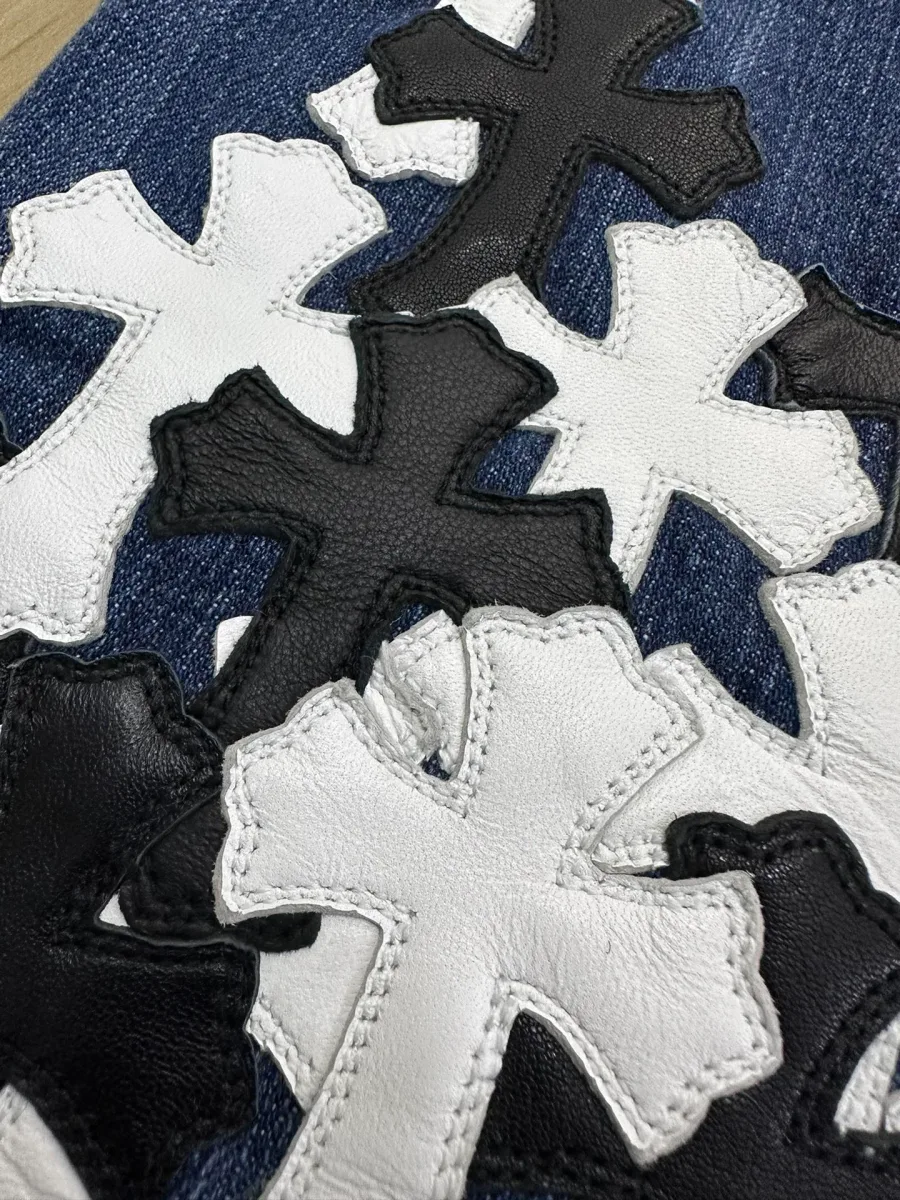 Джинсы Chrome Hearts
