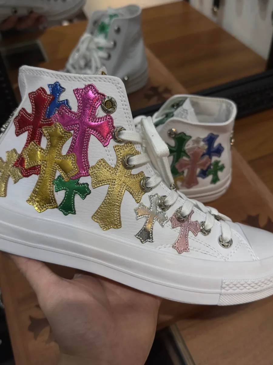 Кожаные кеды Chrome Hearts x Converse 1970s, вид сбоку
