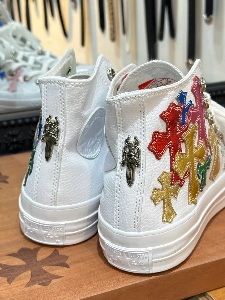 Задняя часть кед Chrome Hearts x Converse 1970s с серебряными кинжалами