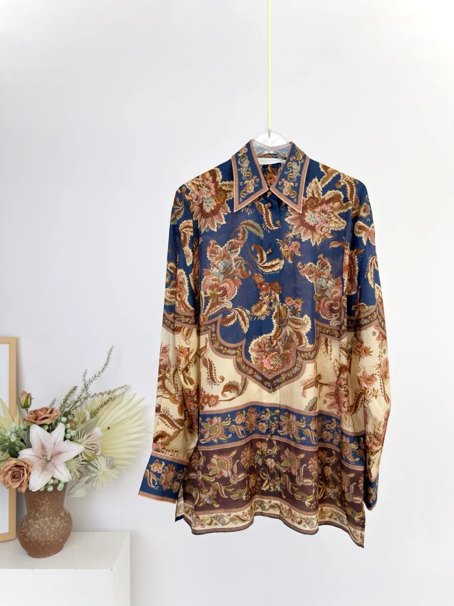 Шёлковая рубашка Zimmermann Aster с узором Navy Jacobean, вид спереди
