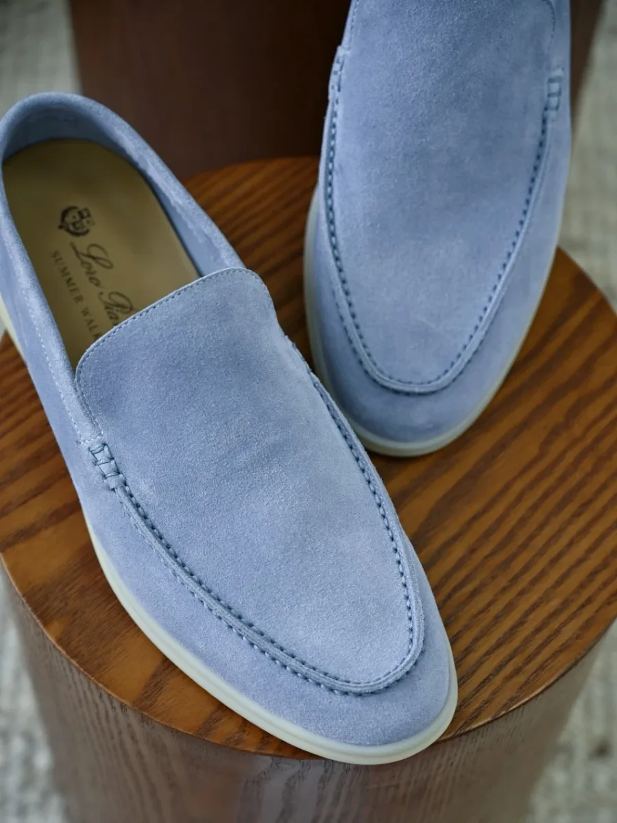 Лоферы Loro Piana Summer Walk, верхний ракурс, сине-серая замша и контрастная окантовка носка