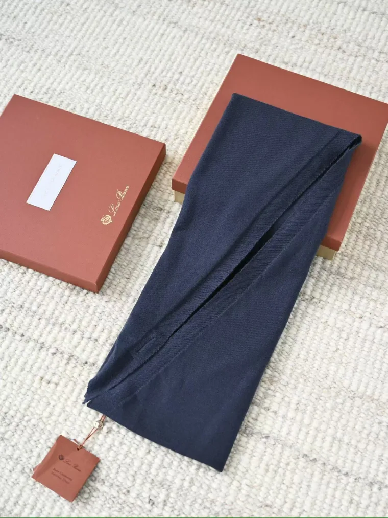 Loro Piana Шарф
