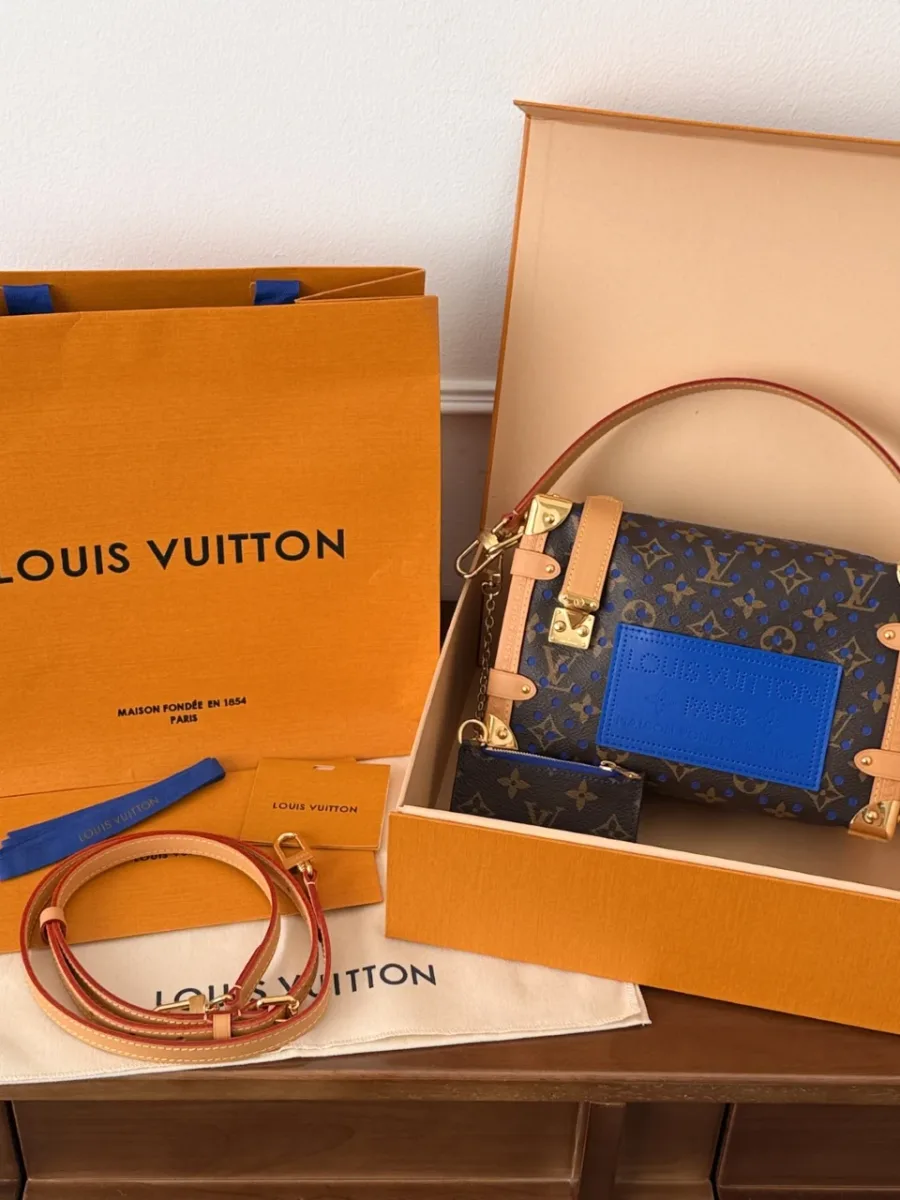 Сумка Louis Vuitton Side Trunk MM в комплекте с фирменной коробкой, пакетом, пыльником и ремнями