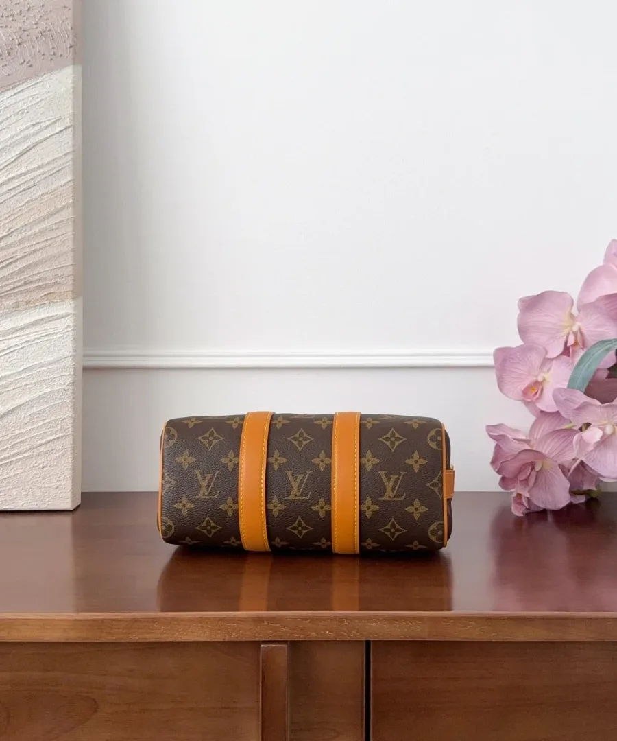 Нижняя часть сумки Keepall 25 из канвы Monogram с кожаными укрепляющими полосами