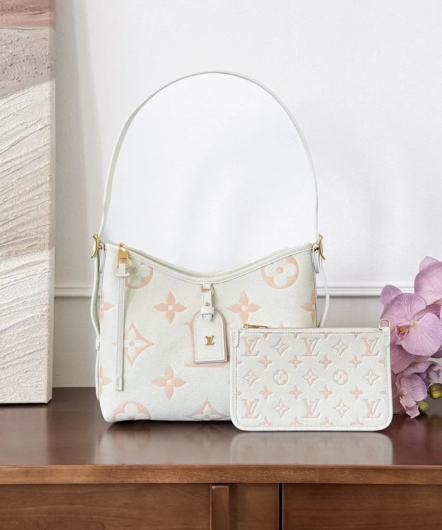 Бело-розовая сумка Louis Vuitton CarryAll PM со съемным кошельком на ремешке, вид спереди