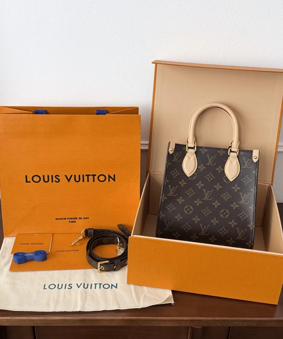 Сумка Louis Vuitton Sac Plat BB в фирменной коробке с пыльником и пакетом