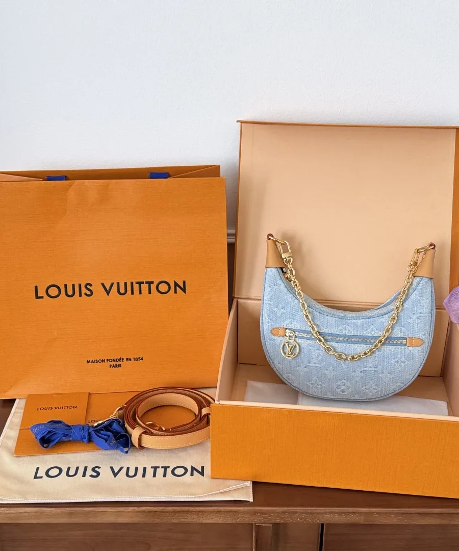 Голубая джинсовая сумка Louis Vuitton Loop в фирменной коробке с пыльником и пакетом