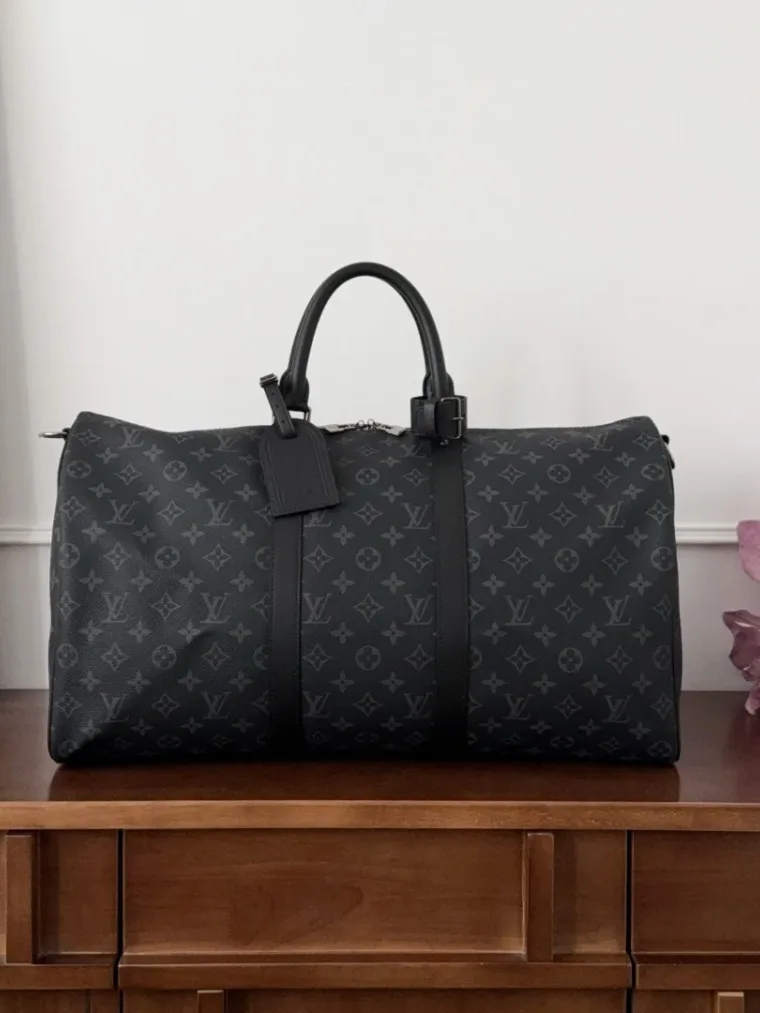 Louis Vuitton Черная дорожная сумка Keepall 50 с узором Monogram