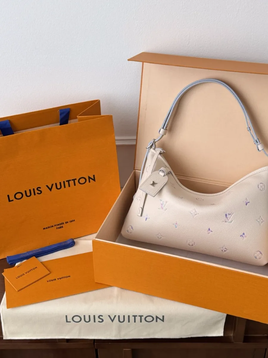 Бежевая сумка Louis Vuitton Carryall в фирменной коробке с пыльником и пакетом